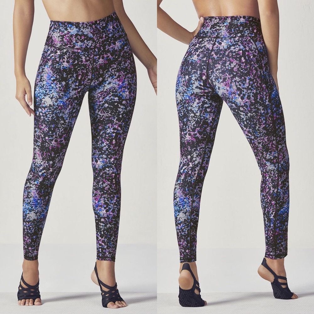 Fabletics Define High Waisted Leggings Size Small - image 1